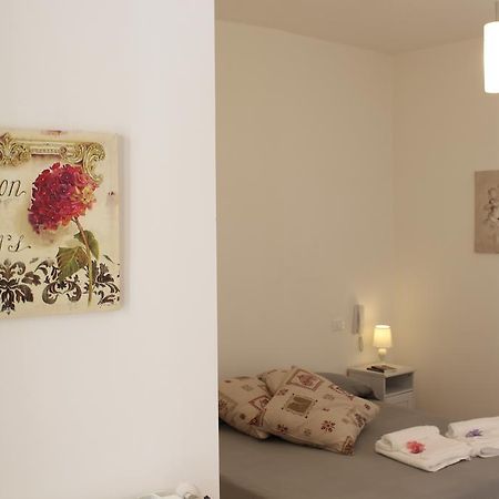 Bed and Breakfast Book And Bed Малье Номер фото